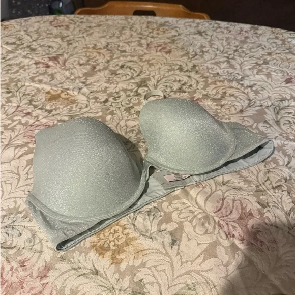 Victoria’s Secret Lightly Lined T-Shirt Bra 38C - Picture 3 of 8
